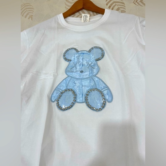 T-Shirt with Blue Bear Design - Picture 5 of 5